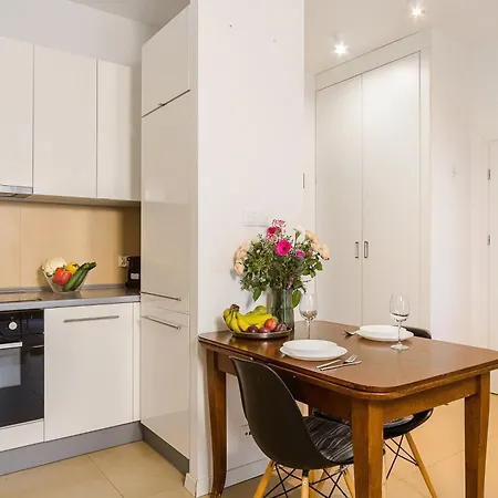 P&o Serviced Rydygiera Apartman *