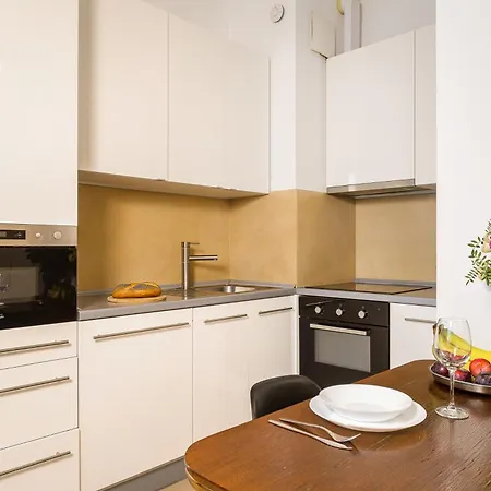 P&o Serviced Rydygiera